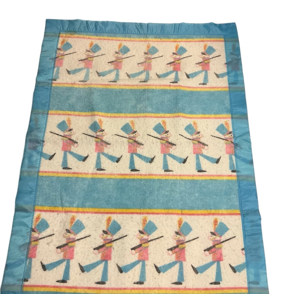 VTG Baby Blanket  TOY SOLDIERS Acrylic Thermal NYLON BINDING Toddletime